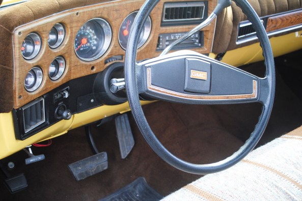 Dwayne eBay vehciles GMC Kubota 012